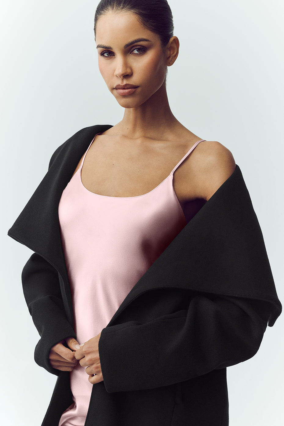 Alo Yoga Wool Blend Nightfall Long Coat - Black - imagen 2