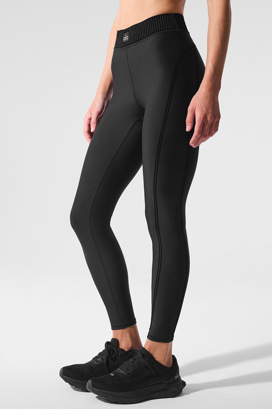 Alo Yoga Airlift High-Waist 7/8 Line Up Legging - Black - imagen 3