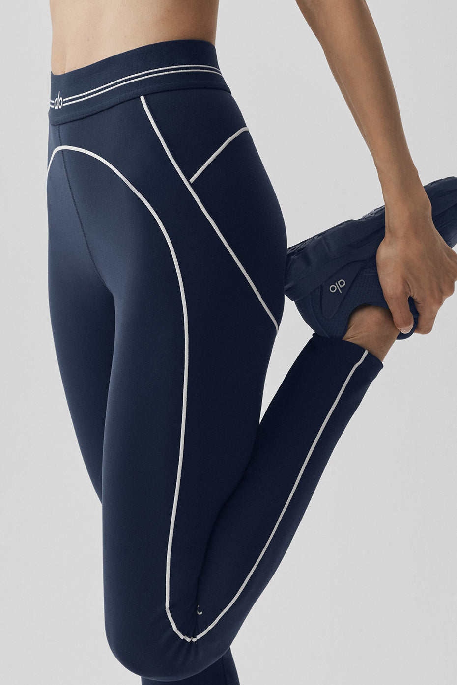 Alo Yoga Airbrush High-Waist Heart Throb Legging - Navy/White - imagen 4