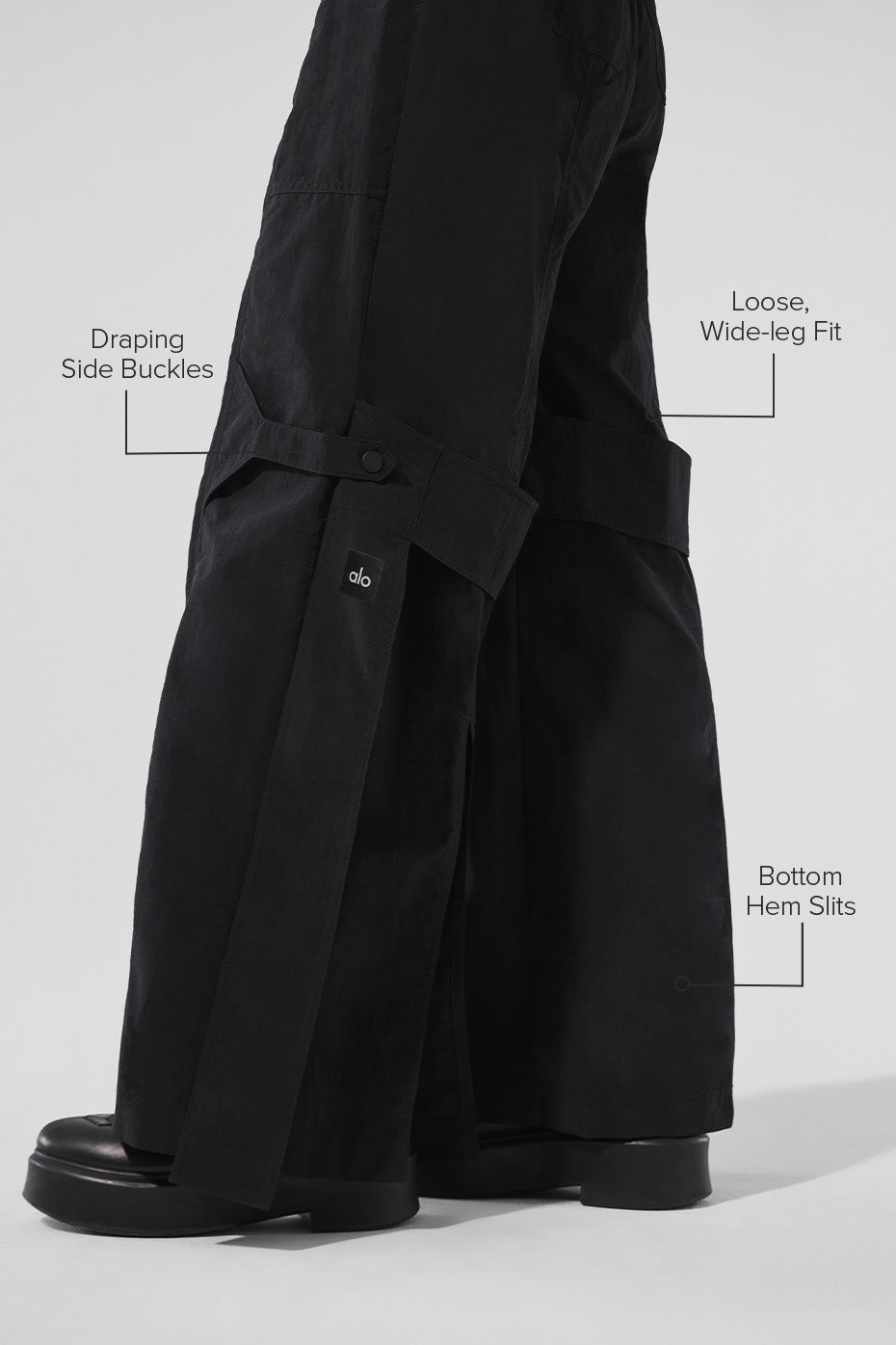 Alo Yoga High-Waist Voyager Trouser - Black - imagen 2