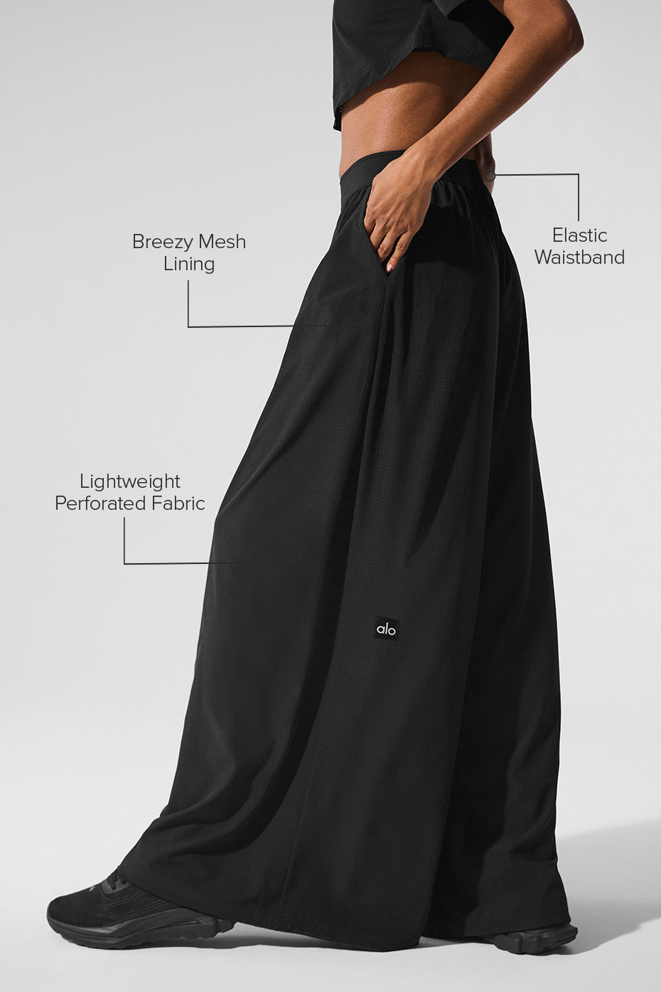 Alo Yoga Mesh Mirage Trouser - Black - imagen 2
