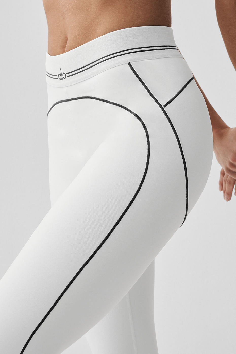 Alo Yoga Airbrush High-Waist 7/8 Heart Throb Legging - White/Black - imagen 2