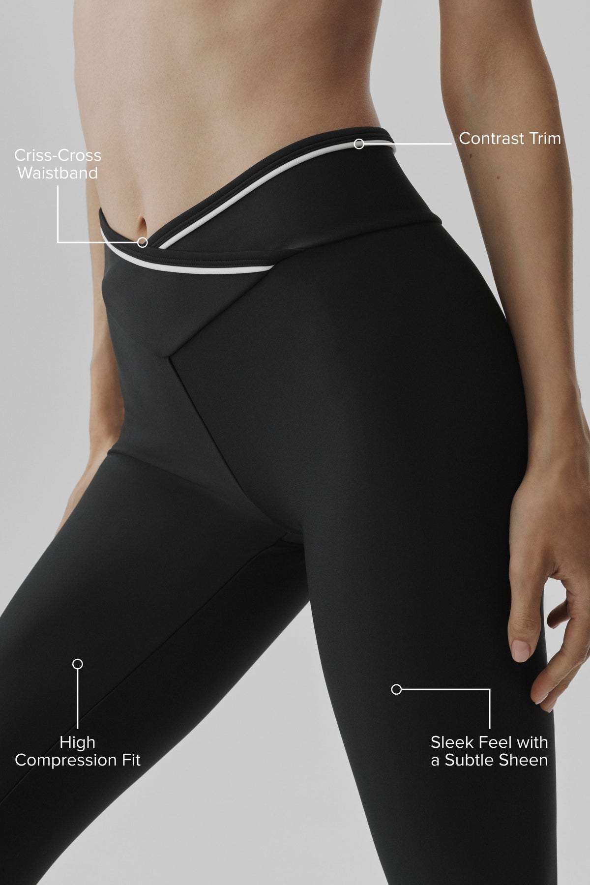 Alo Yoga Airlift High-Waist Trifecta Legging - Black/White - imagen 2