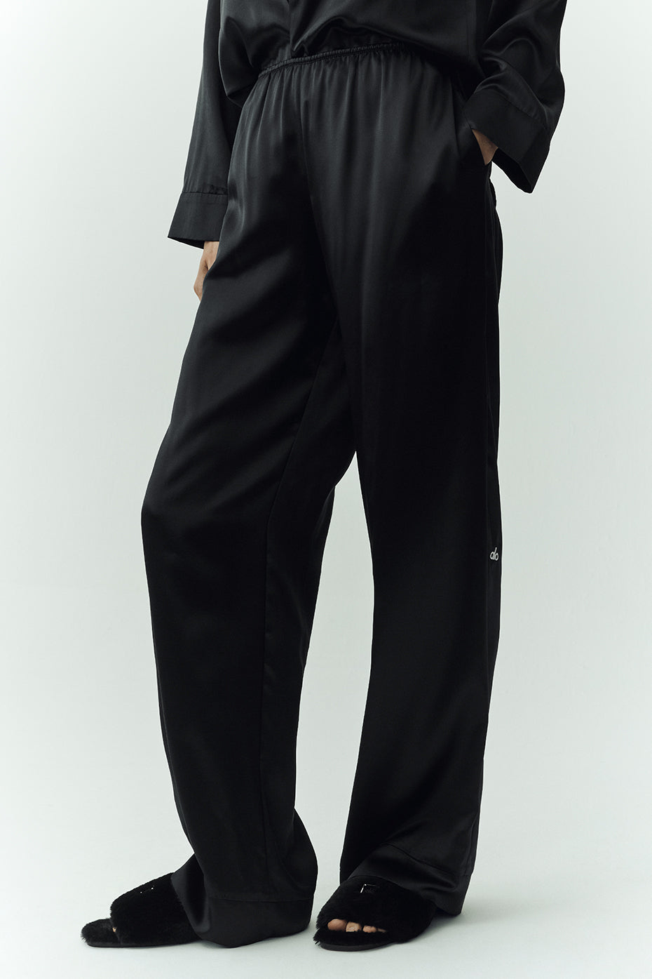 Alo Yoga Silk Luminous Pant (Long) - Black - imagen 2