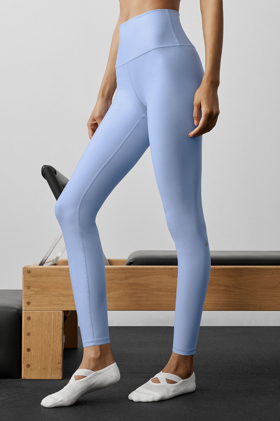 Alo Yoga 7/8 High-Waist Airlift Legging - Light Provence Blue - imagen 3