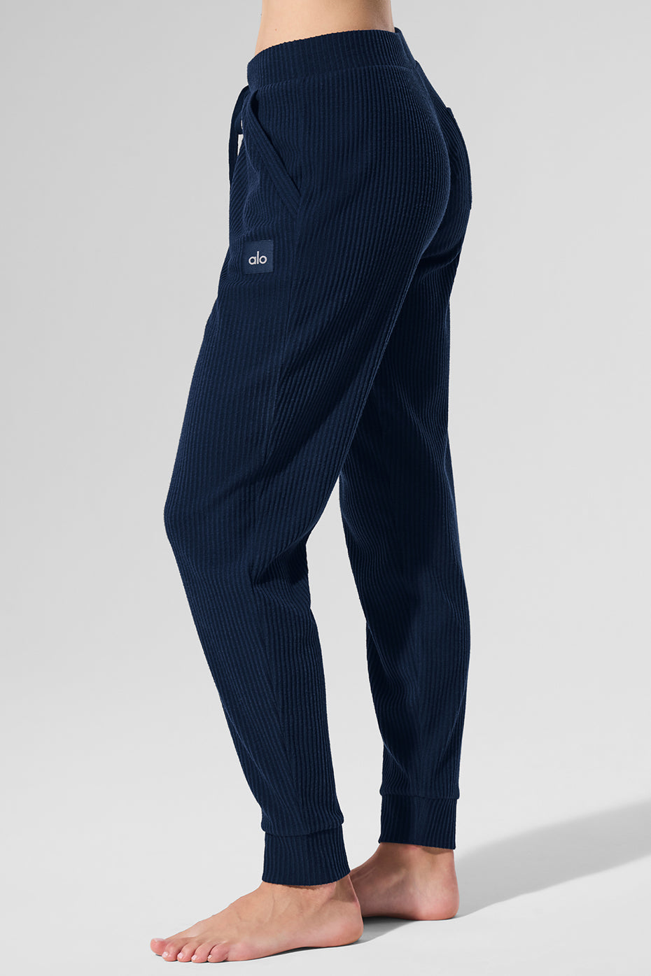 Alo Yoga Muse Sweatpant - Navy - imagen 5