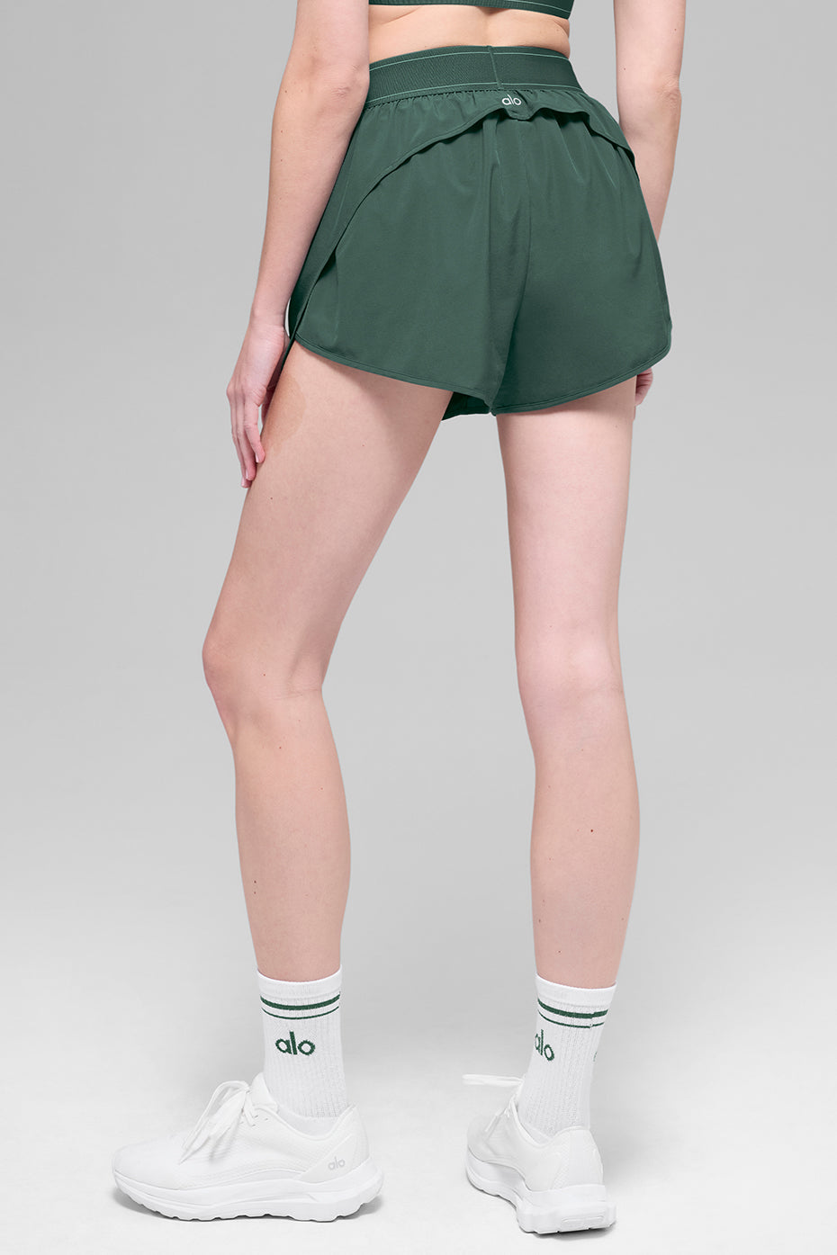 Alo Yoga Match Point Short - Clover Green - imagen 2