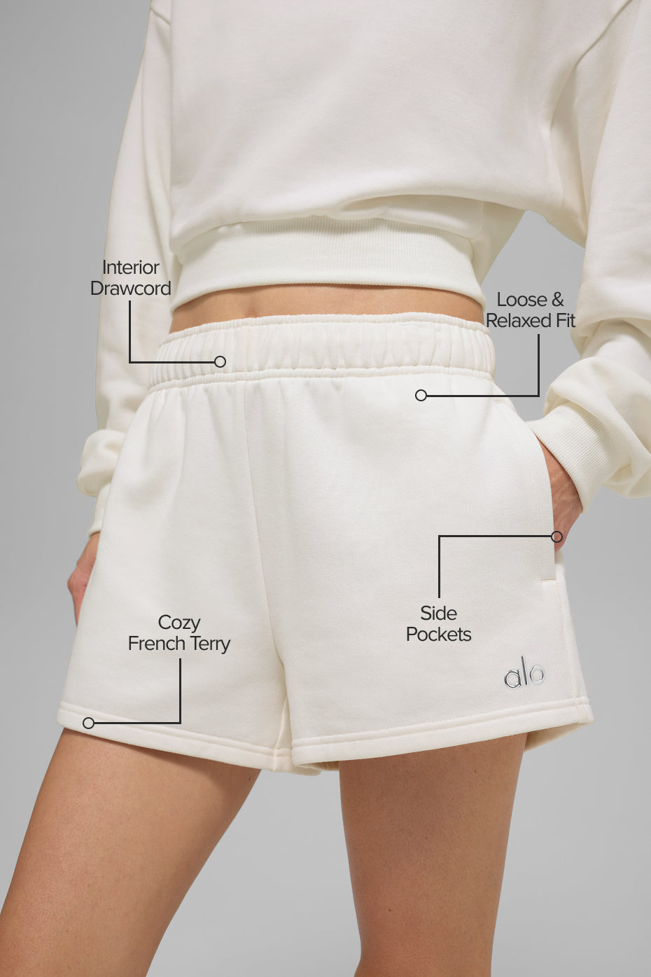 Alo Yoga Accolade Short - Ivory - imagen 2