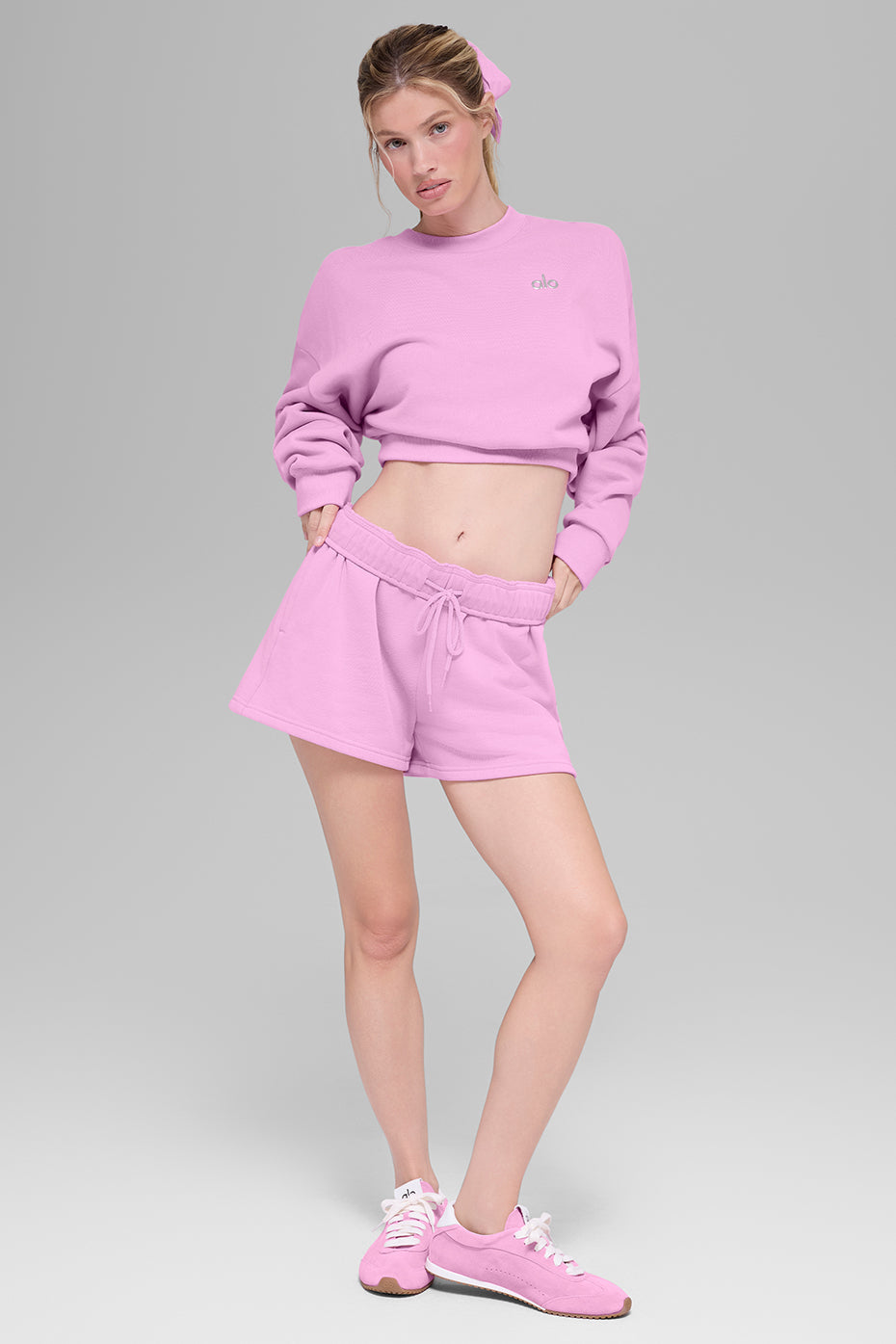 Alo Yoga Accolade Short - Candy Heart Pink - imagen 5