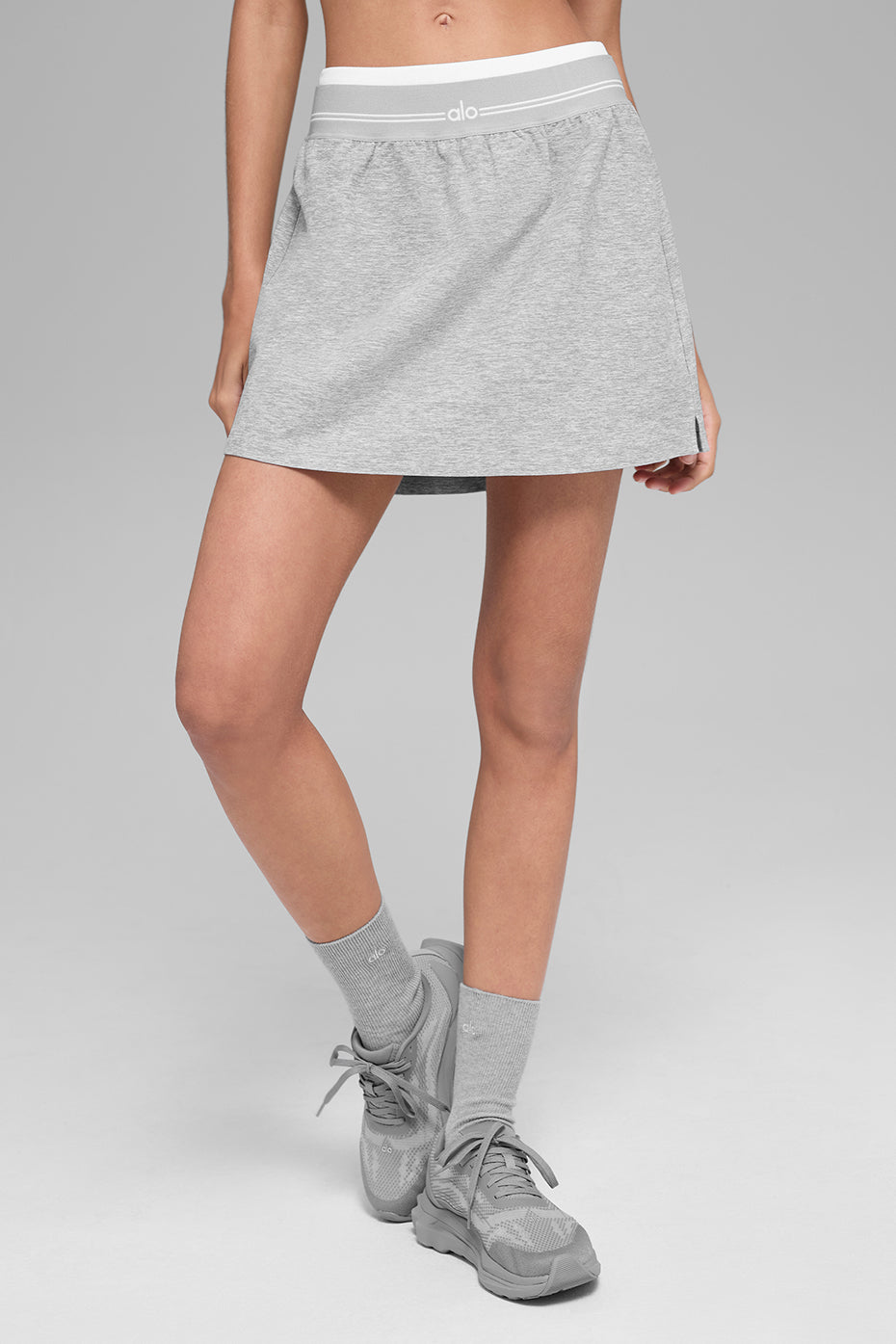 Alo Yoga Alosoft Better Together Tennis Skirt - Athletic Heather Grey/White - imagen 1