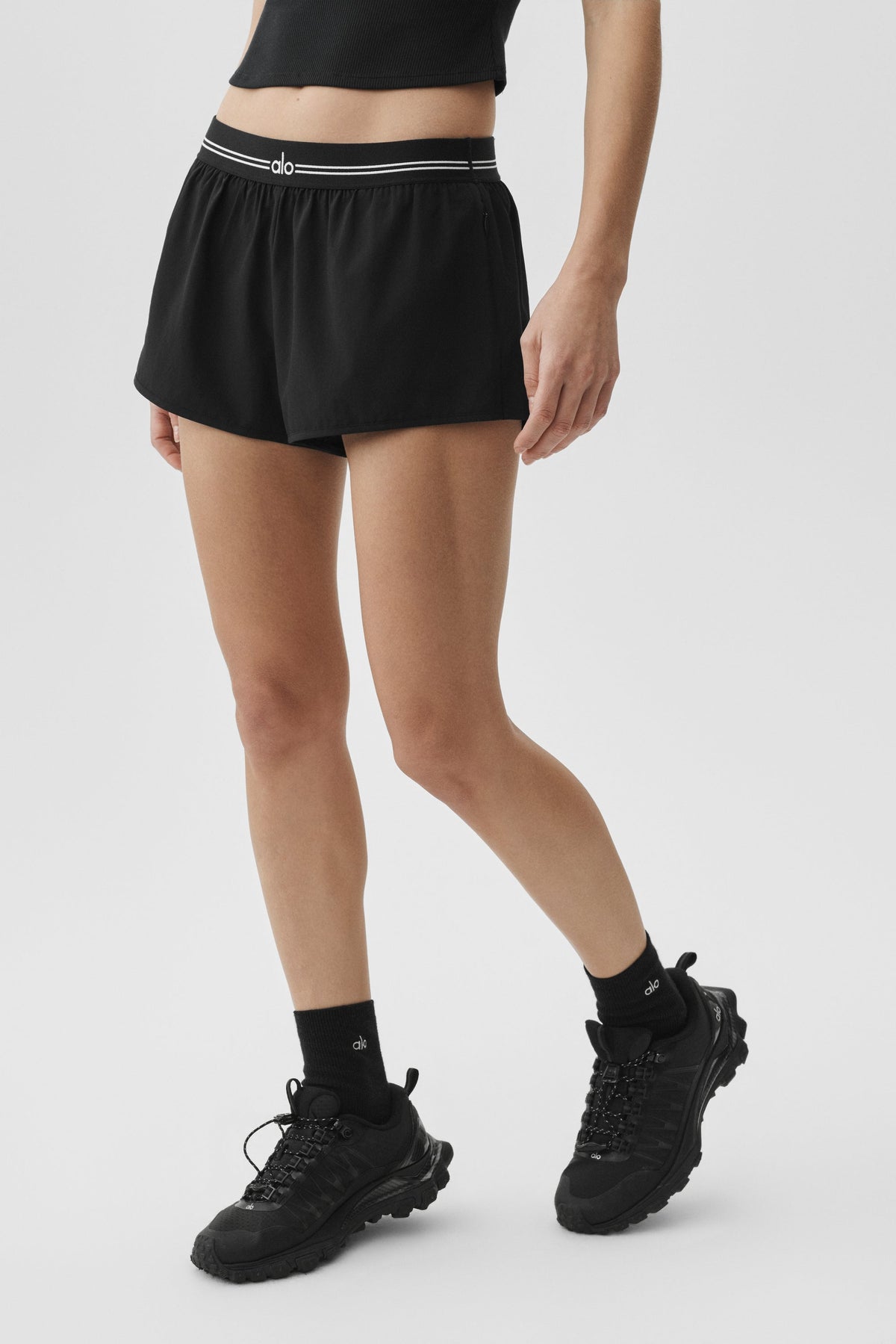 Alo Yoga Full Stride Micro Running Short - Black - imagen 3