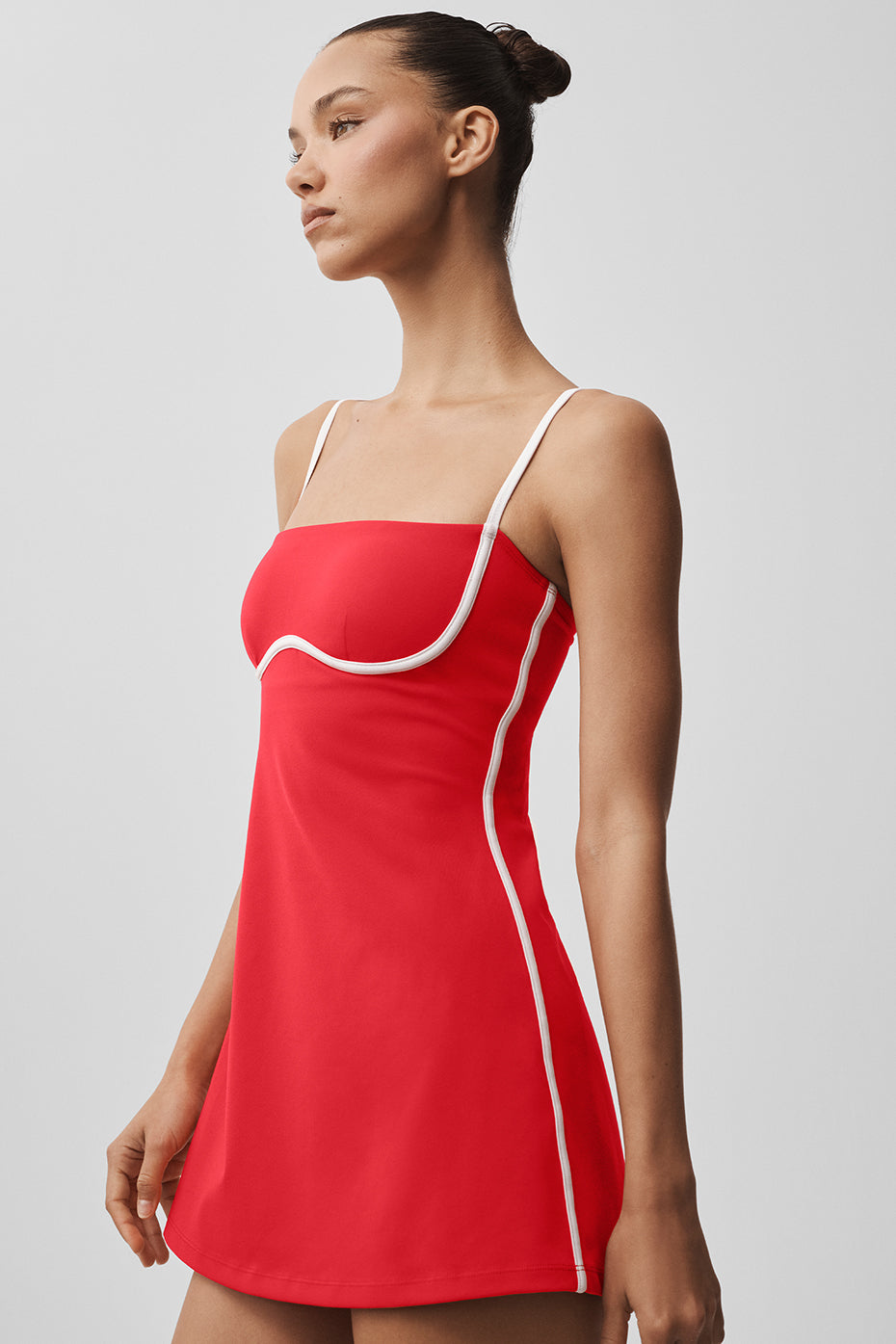 Alo Yoga Airbrush Streamlined Dress - Bright Red/White - imagen 4