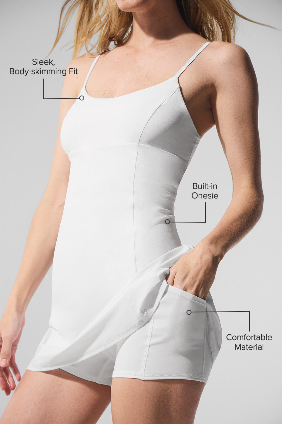 Alo Yoga Breezy Tennis Dress - White - imagen 2