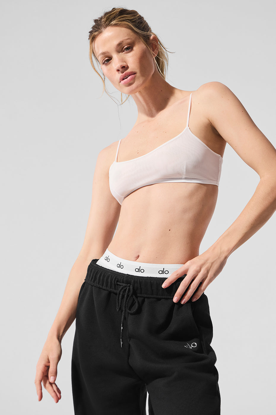 Alo Yoga Airmesh Venus Bralette - White - imagen 3