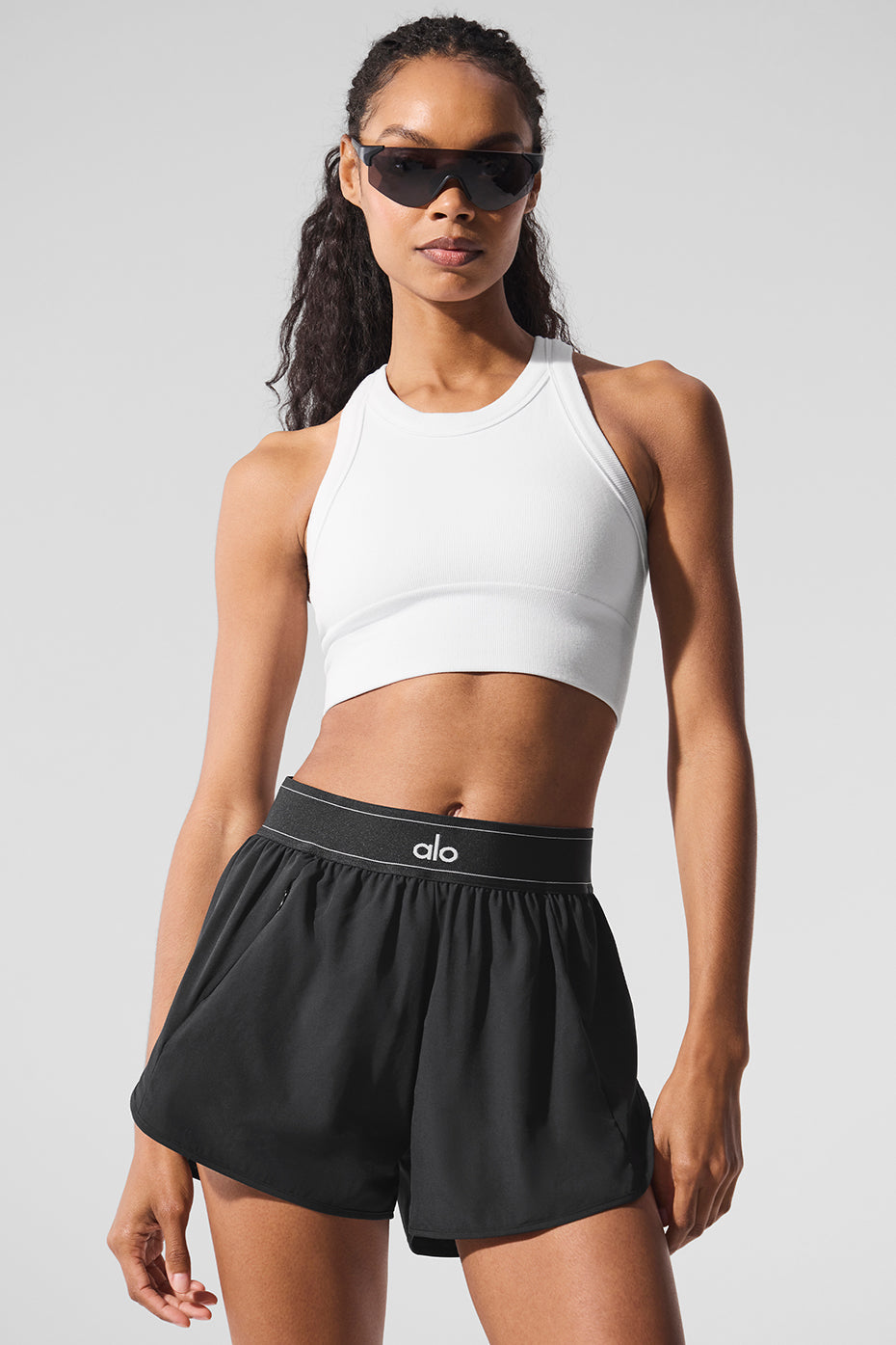 Alo Yoga Seamless Delight High Neck Bra - White - imagen 2