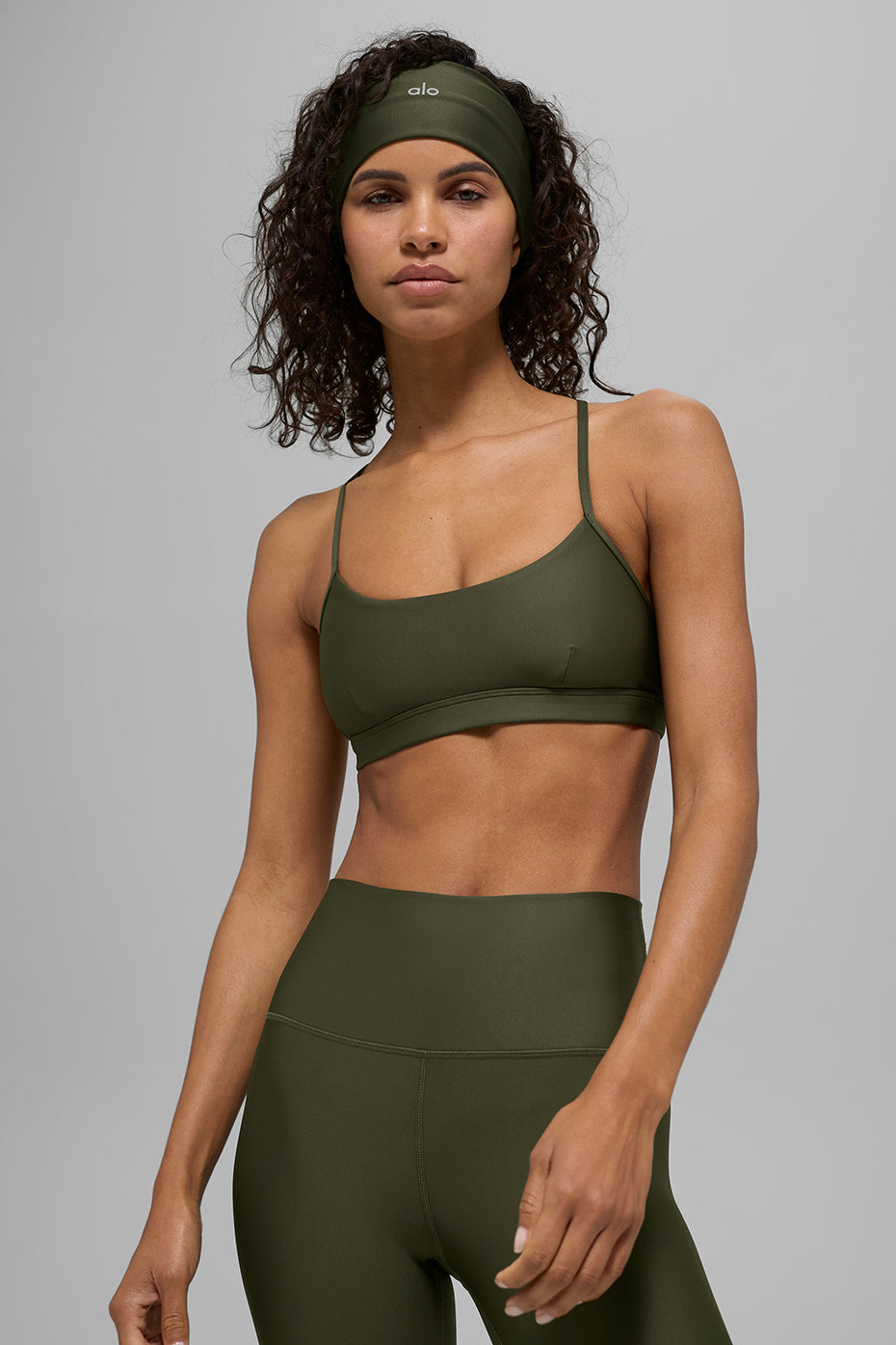 Alo Yoga Airlift Intrigue Bra - Green Olive - imagen 1