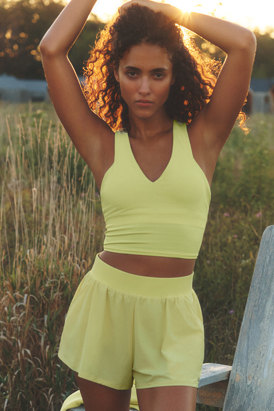 Alo Yoga Airbrush Real Bra Tank - Sunshine - imagen 1