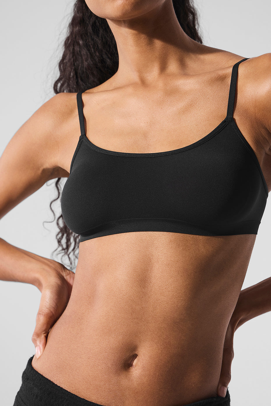 Alo Yoga Sheer Glow Bra - Black - imagen 3