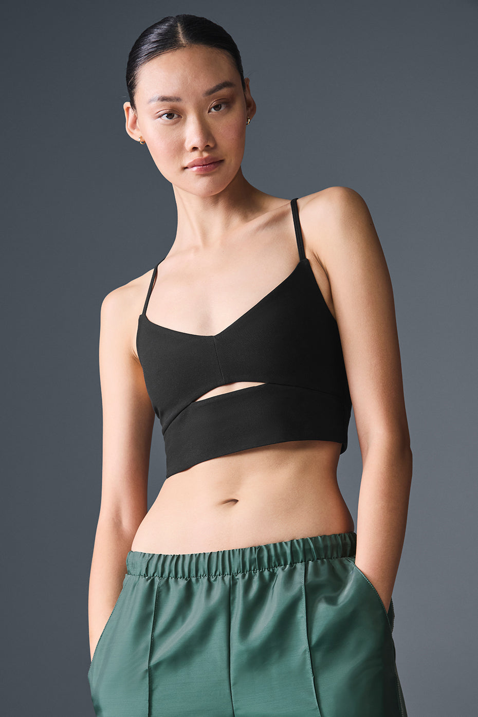 Alo Yoga Alosoft Highlight Bra - Black - imagen 4