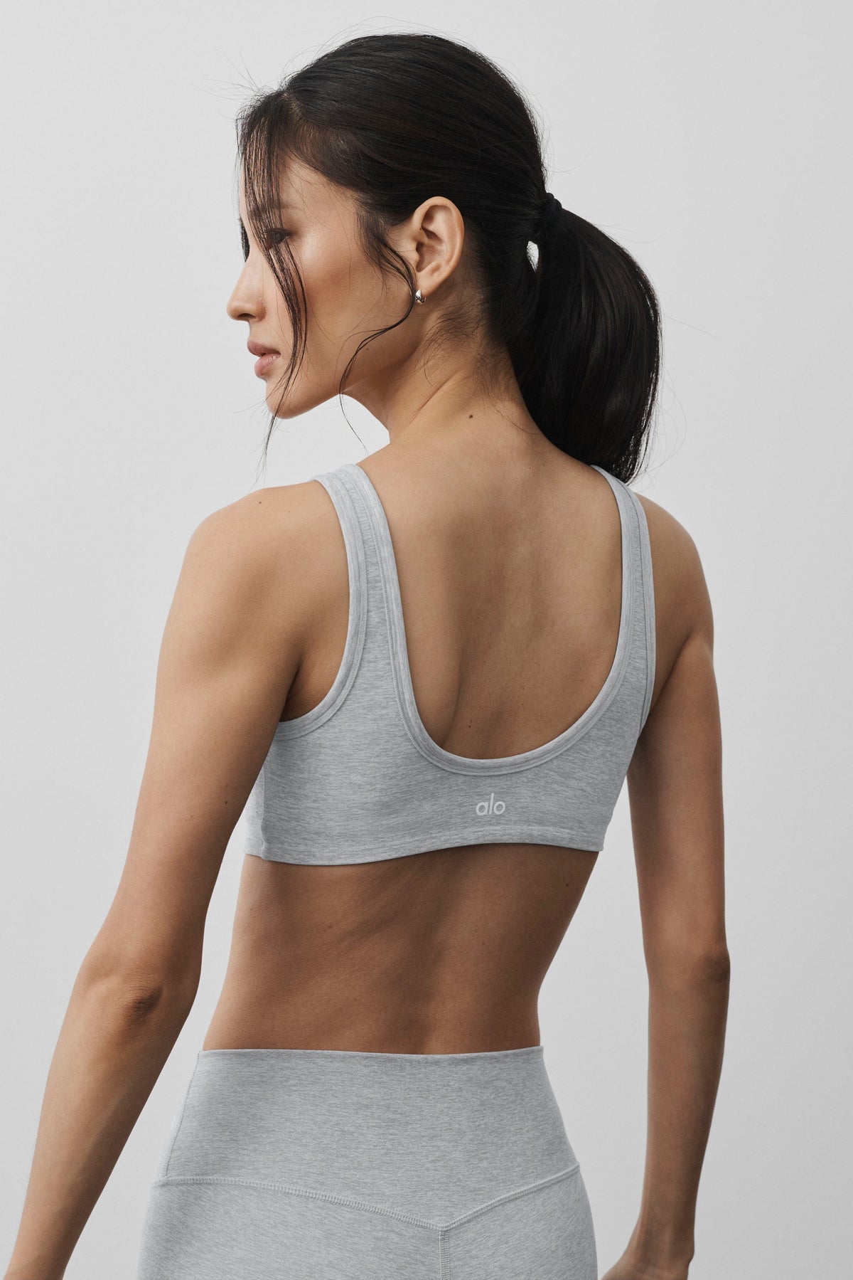 Alo Yoga Alosoft Center Stage Bra - Vintage Athletic Heather - imagen 2