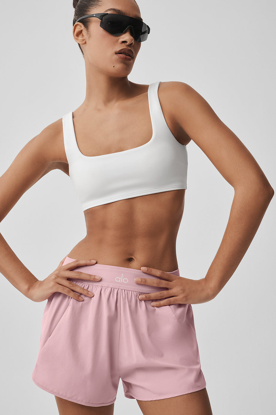 Alo Yoga ALO Softsculpt Precision Bra - White - imagen 3
