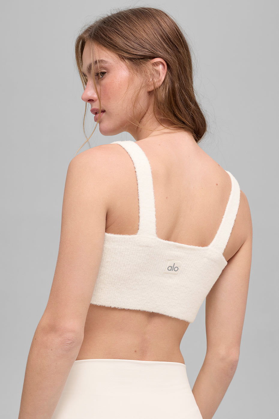 Alo Yoga Snuggle Up Sweater Bra - Ivory - imagen 3