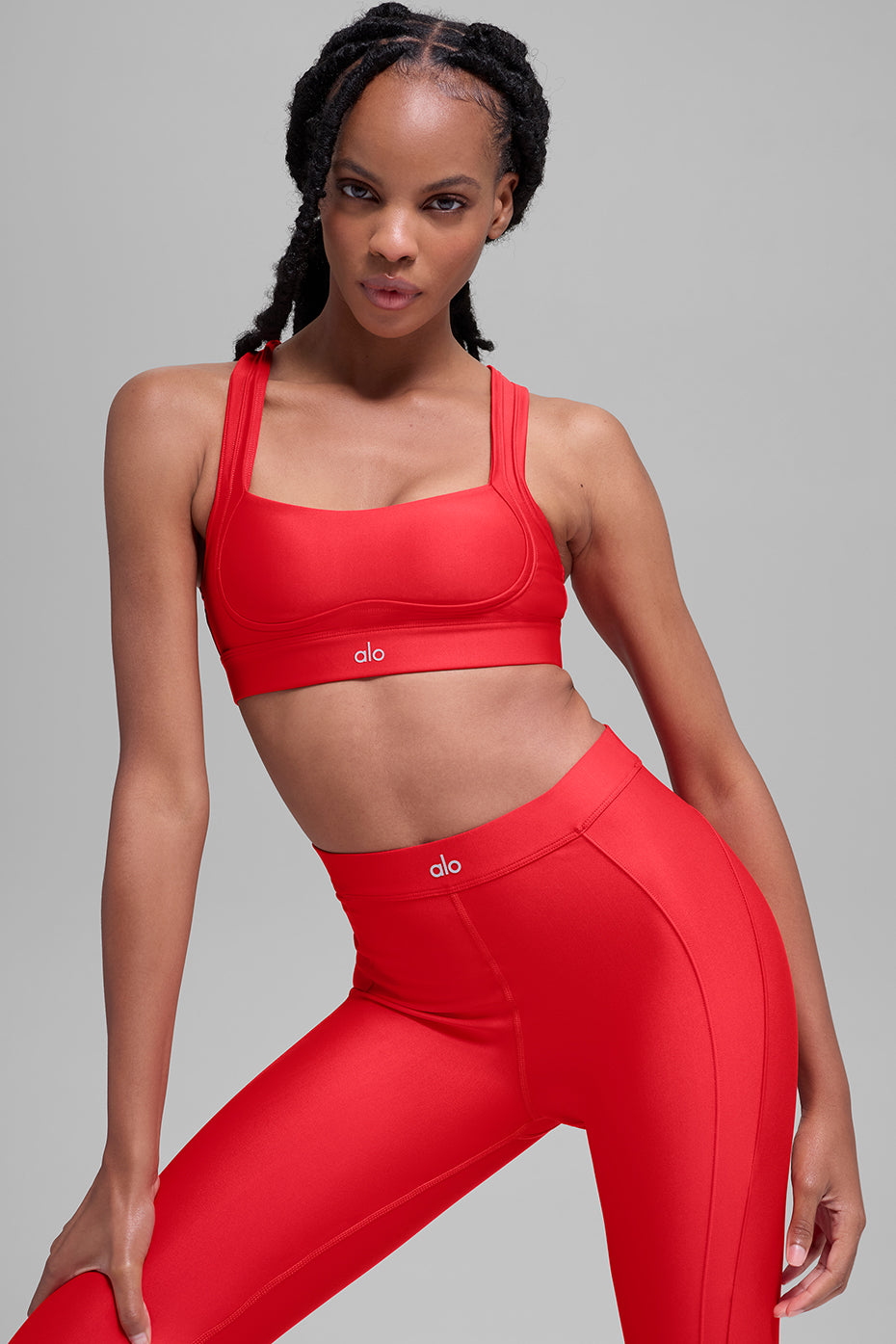 Alo Yoga Airlift Ignite Bra - Bright Red - imagen 3