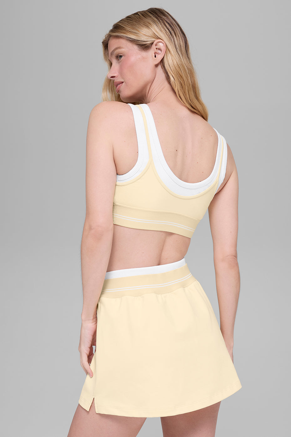 Alo Yoga Airbrush Better Together Bra - Candlelight Yellow/White - imagen 2