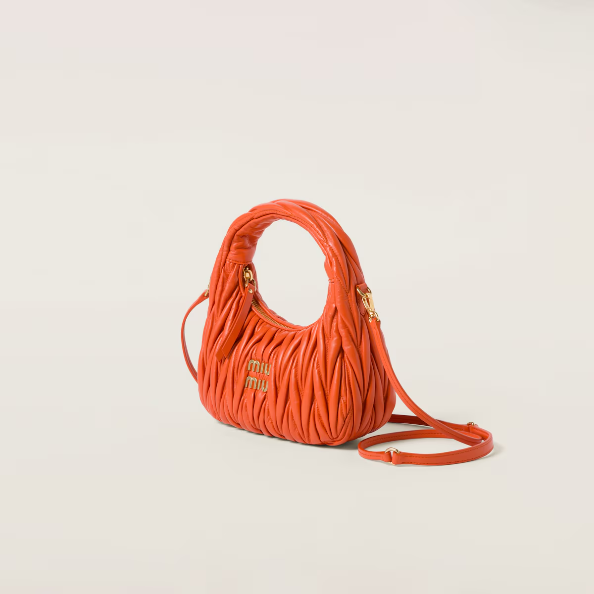 Miu Miu Bolso hobo Wander de napa Matelassé