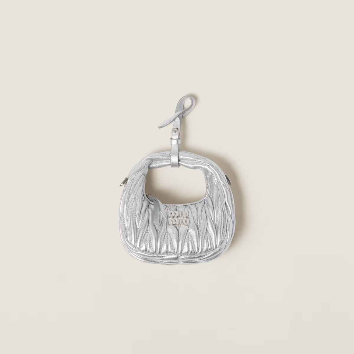 Miu Miu Microbolso hobo de napa Matelassé Wander