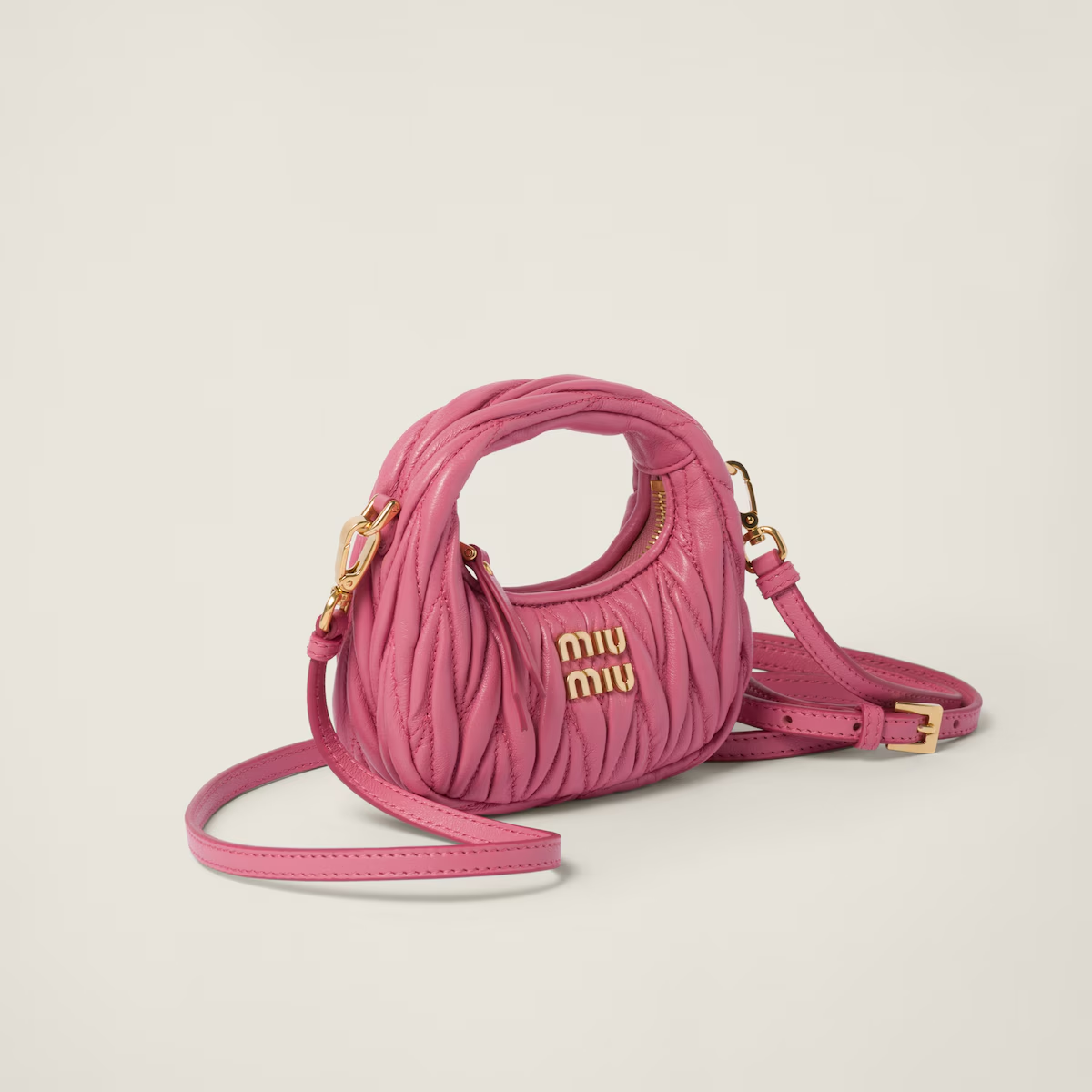 Miu Miu Microbolso hobo de napa Matelassé Wander