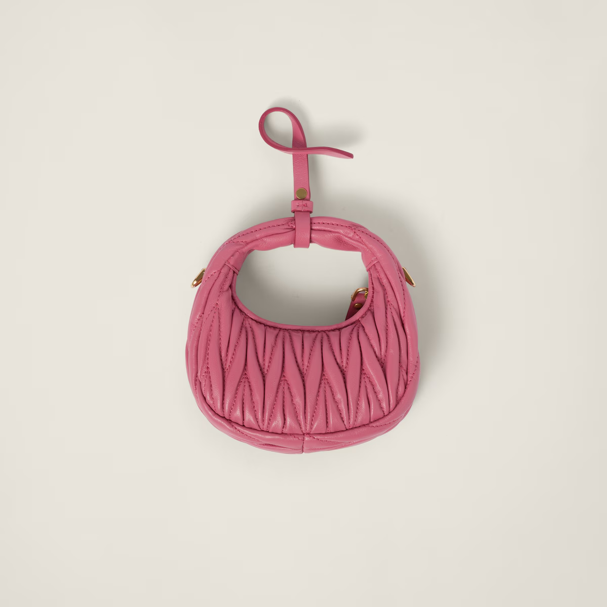 Miu Miu Microbolso hobo de napa Matelassé Wander