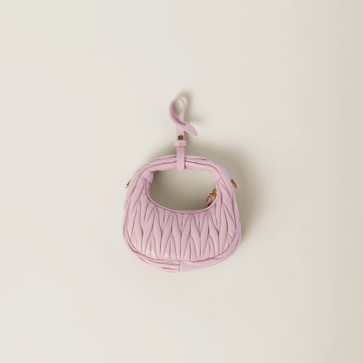 Miu Miu Microbolso hobo de napa Matelassé Wander
