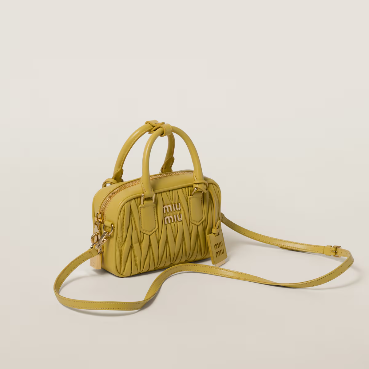 Miu Miu Bolso Arcadie de napa Matelassé