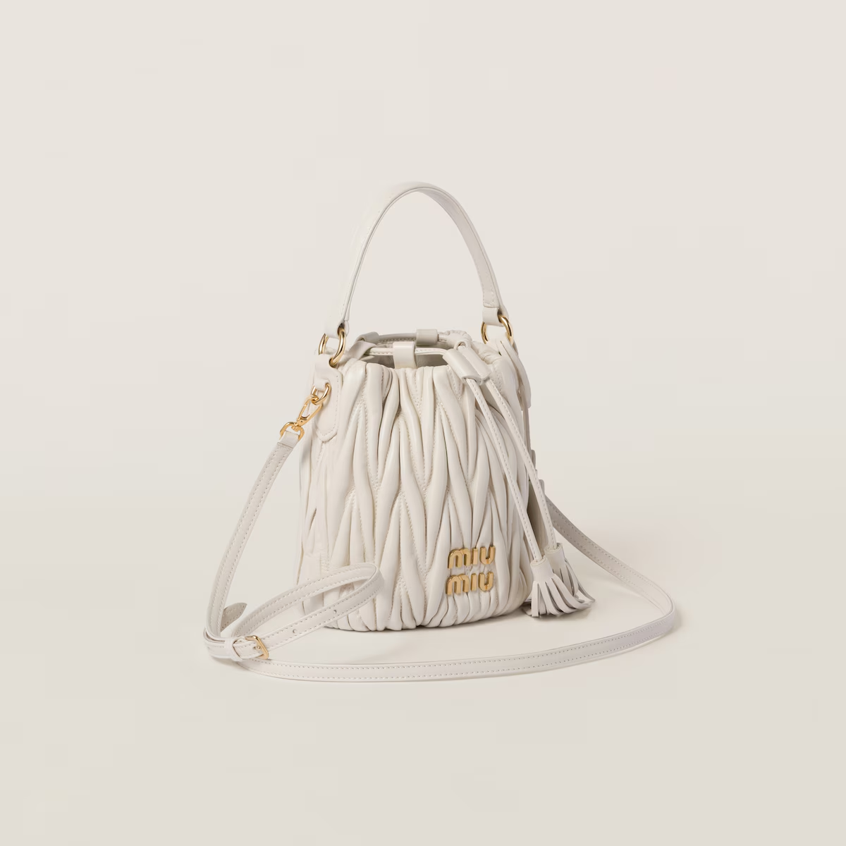 Miu Miu Bolso saco de napa Matelassé