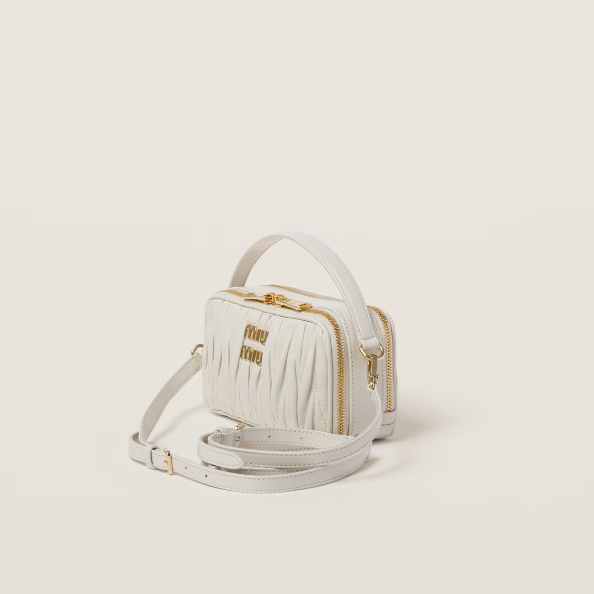 Miu Miu Bolso bandolera de napa Matelassé