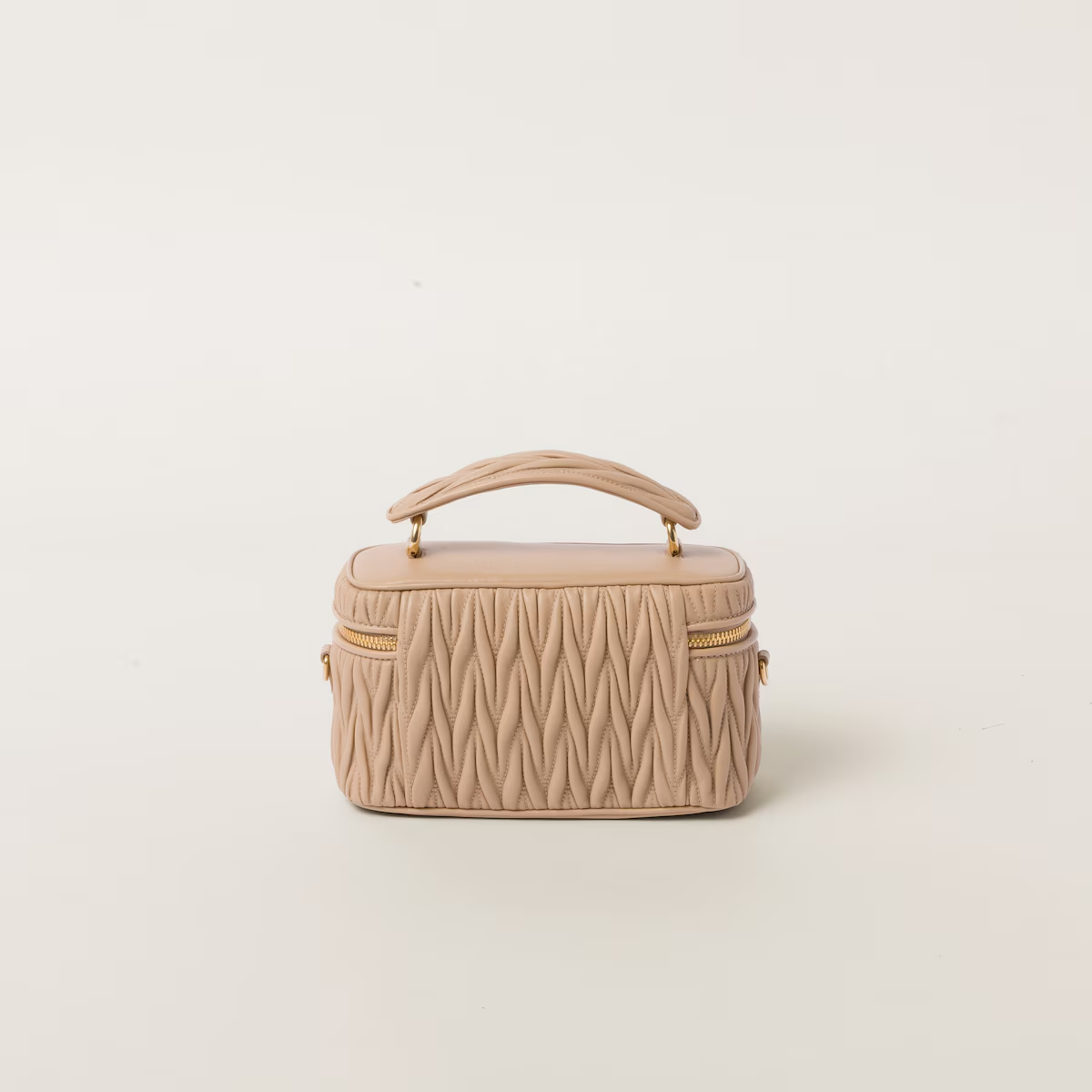 Miu Miu Bolso bandolera de napa Matelassé