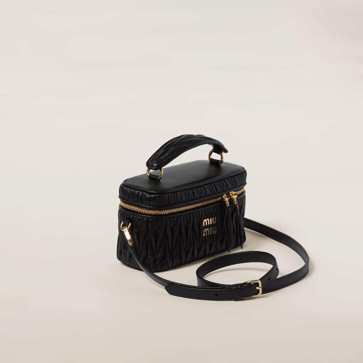 Miu Miu Bolso bandolera de napa Matelassé