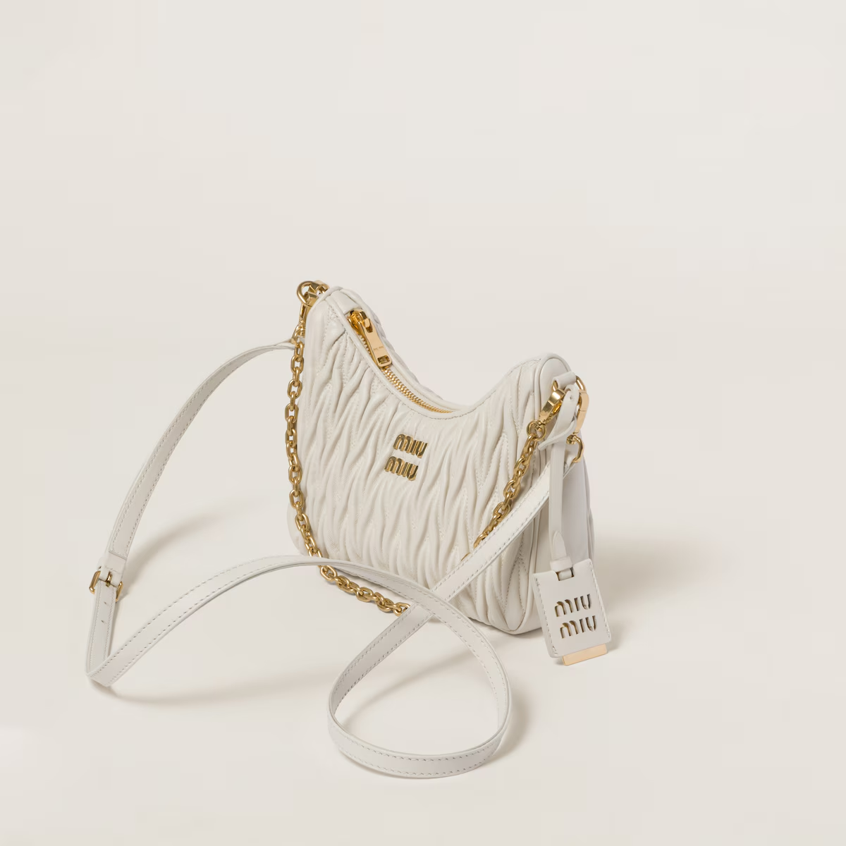Miu Miu Bolso bandolera de napa Matelassé