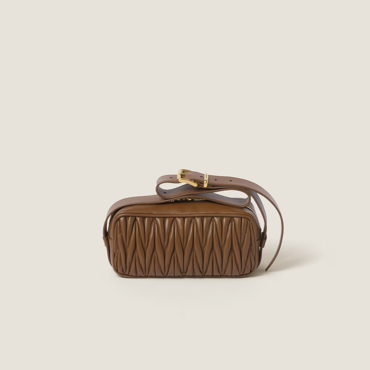 Miu Miu Bolso bandolera de napa Matelassé
