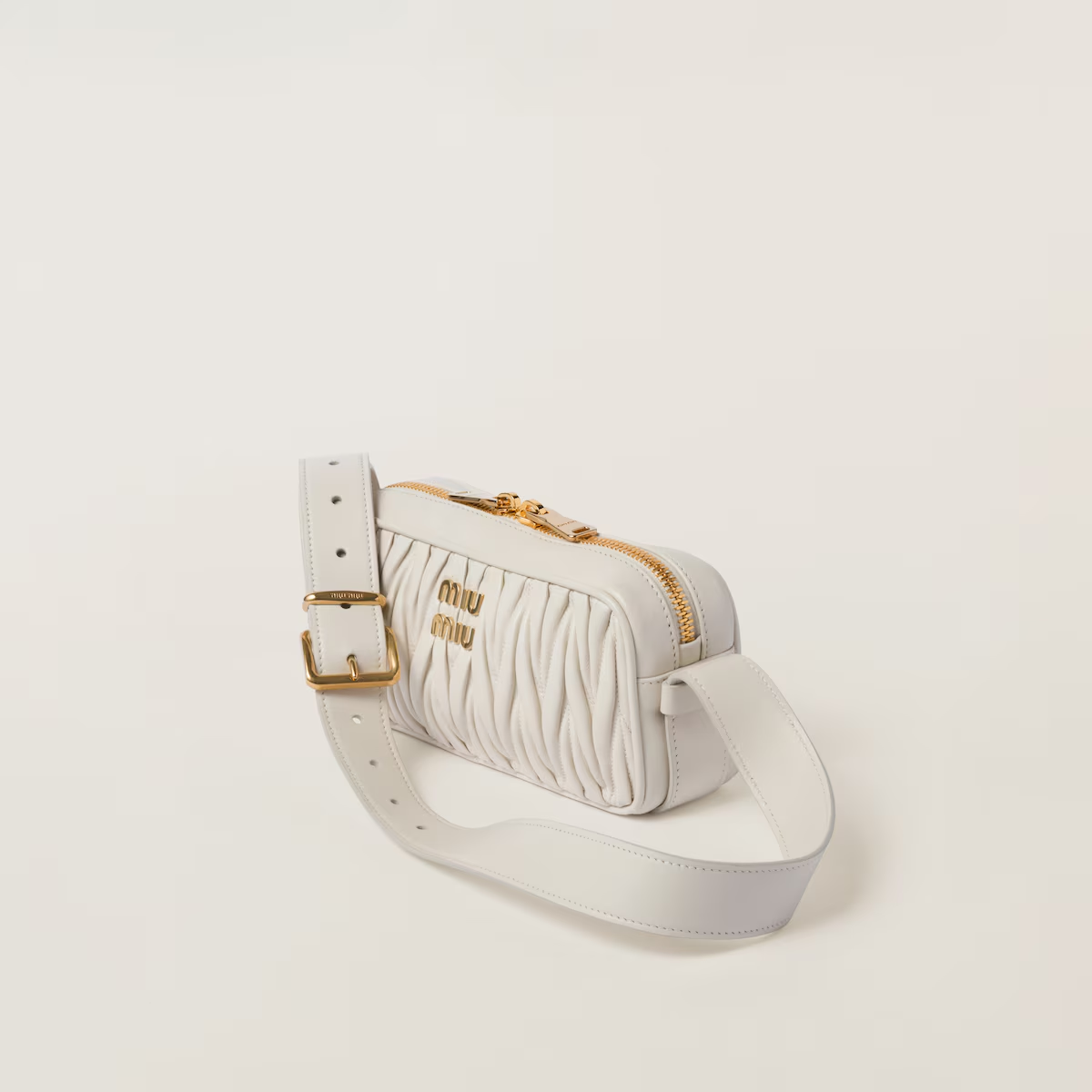 Miu Miu Bolso bandolera de napa Matelassé