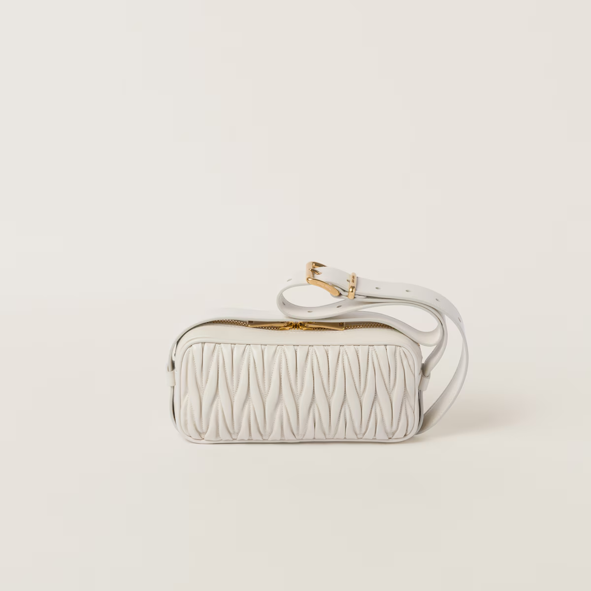 Miu Miu Bolso bandolera de napa Matelassé