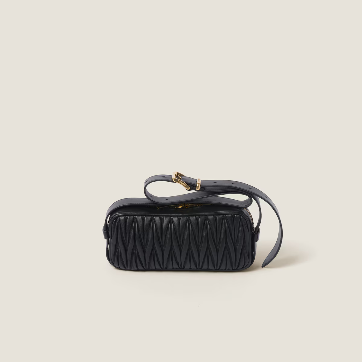Miu Miu Bolso bandolera de napa Matelassé