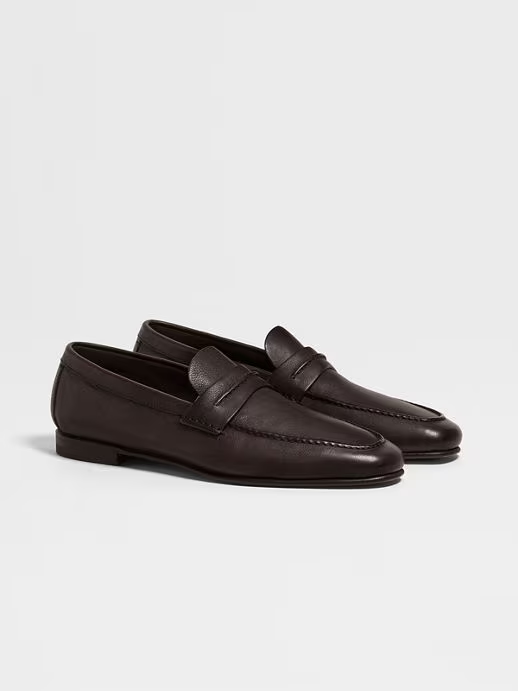 Mocassin en Cuero de Grano Natural Marrón Oscuro