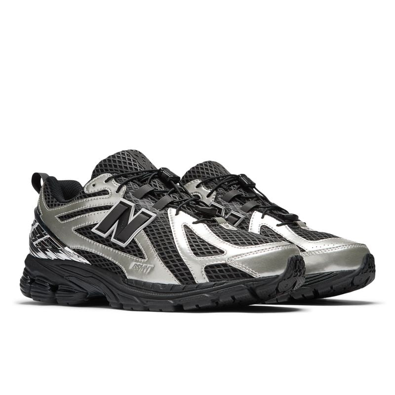 New Balance tenis 1906R Black Silver de NEW BALANCE x The Basement | M1906RBS