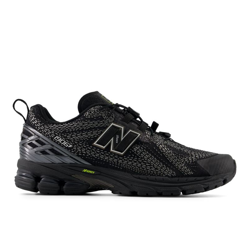 New Balance tenis con detalle del logo 1906