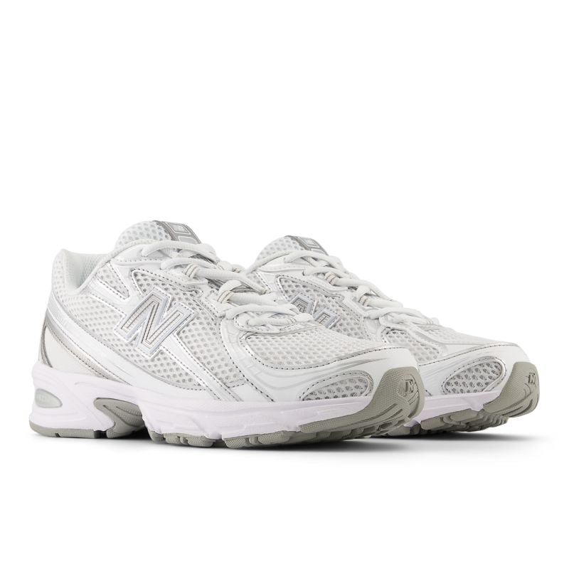 New Balance tenis con paneles de malla y parche del logo | U740WM2