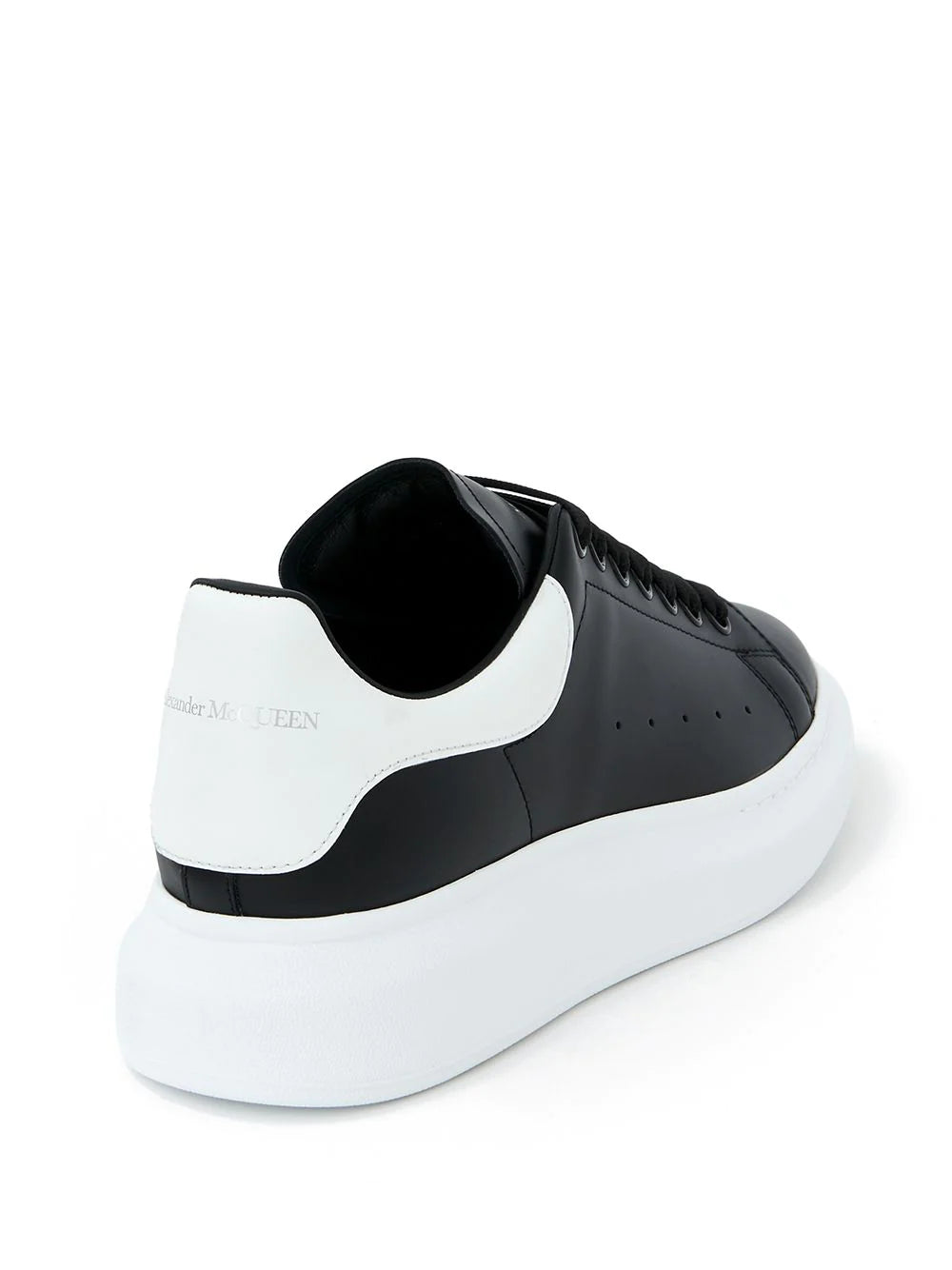 Tenis Alexander McQueen con diseño colour block